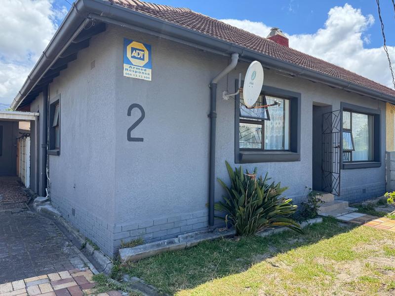 4 Bedroom Property for Sale in Athlone Western Cape